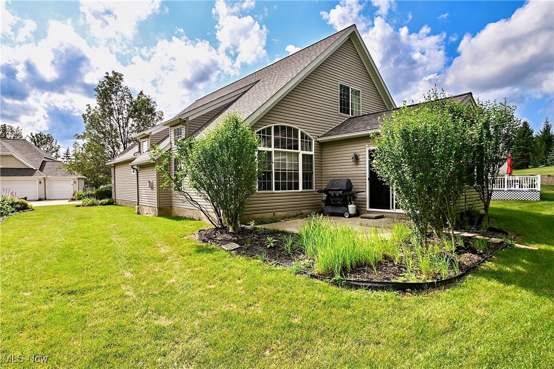 Greenwood Hlnds Condo Ph 14 Am - Residential