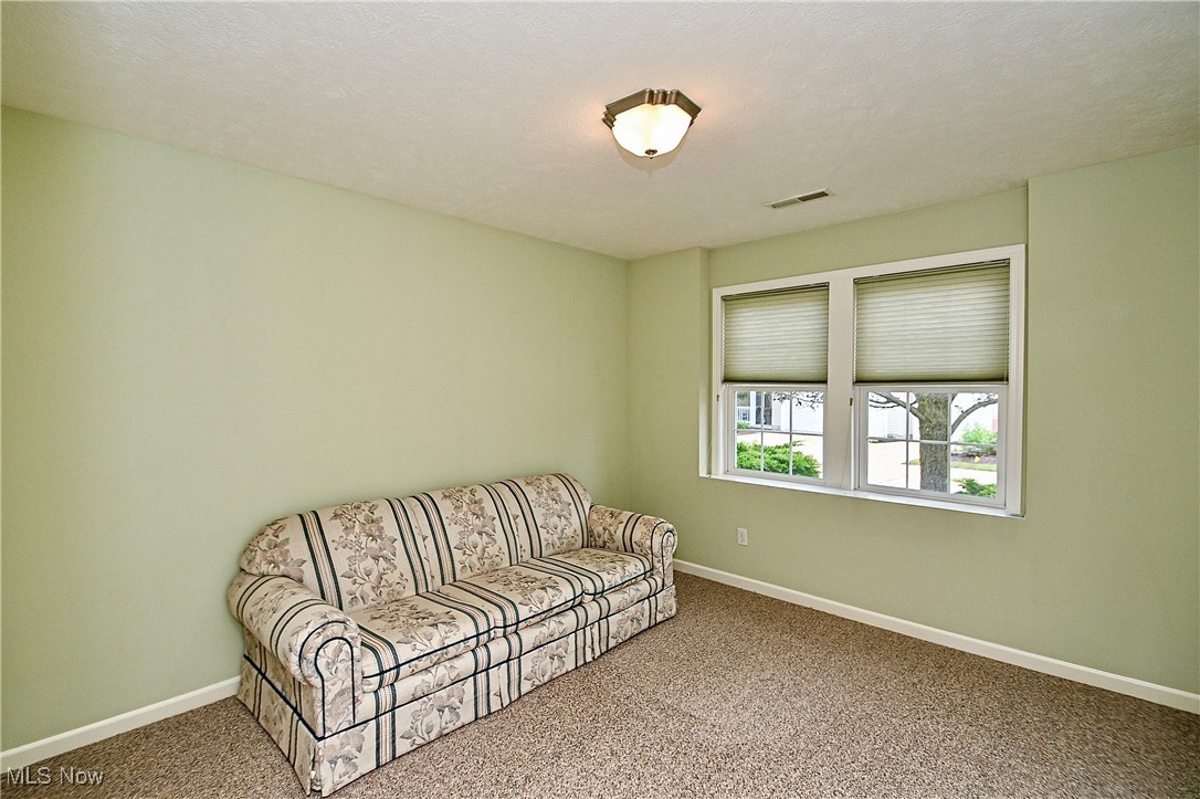 Greenwood Hlnds Condo Ph 14 Am - Residential