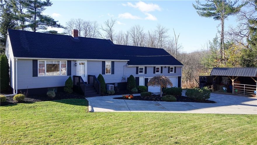 Now avalible for showings this three bedroom home sitting on three full acres is STUNNING! The kitchen has brand new live edge walnut counter tops, white subway tile backsplash, new stainless steel appliances, new cabinetry, waterproof luxury vinyl flooring and beautiful lighting to pull it all together. The large two car garage has a unfinished loft that could easily be utilized into living space for extra bedrooms, office, etc. Throughout the home there's fresh paint, new luxury vinyl flooring, high end carpeting, lighting and aesthetics. Other updates include all new plumbing, newer windows, 2023 furnace and air conditioning unit, 2023 water softener system and 2023 roof. The paved driveway and fresh look is sure to please all. Very Motivated Seller. Call today for a private showing!