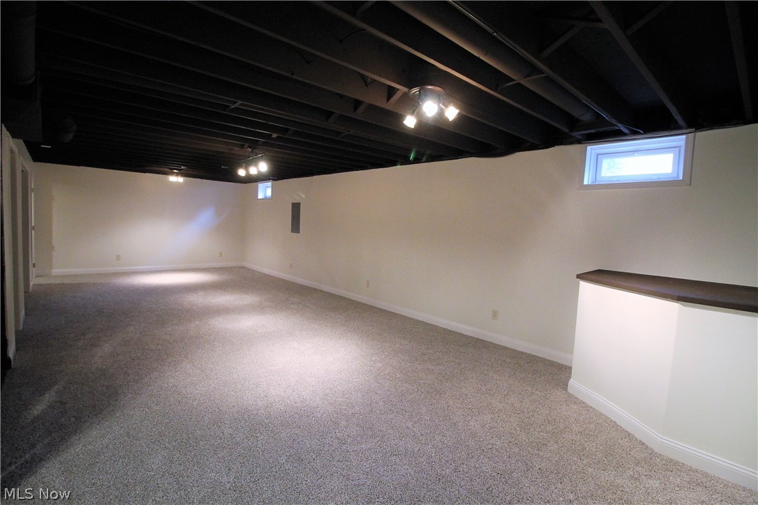 Villas/Waterford Xing Condo - Residential