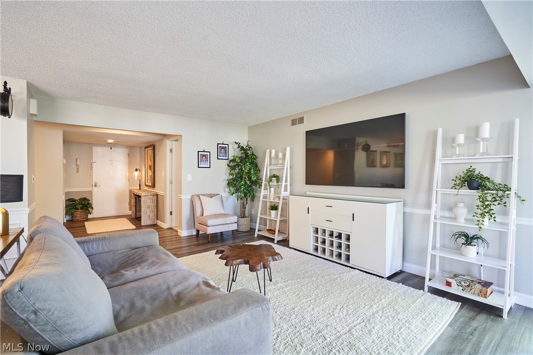 874 Hampton Ridge Drive