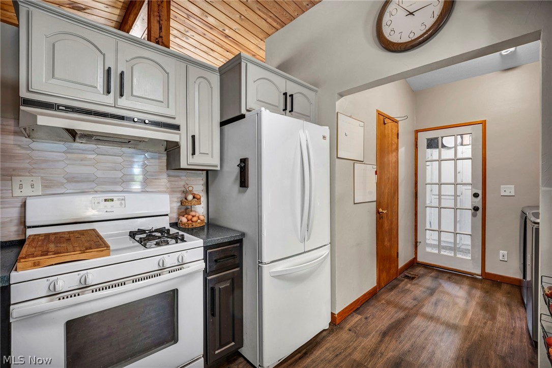 Precision Hsng Corps Yorktown - Residential