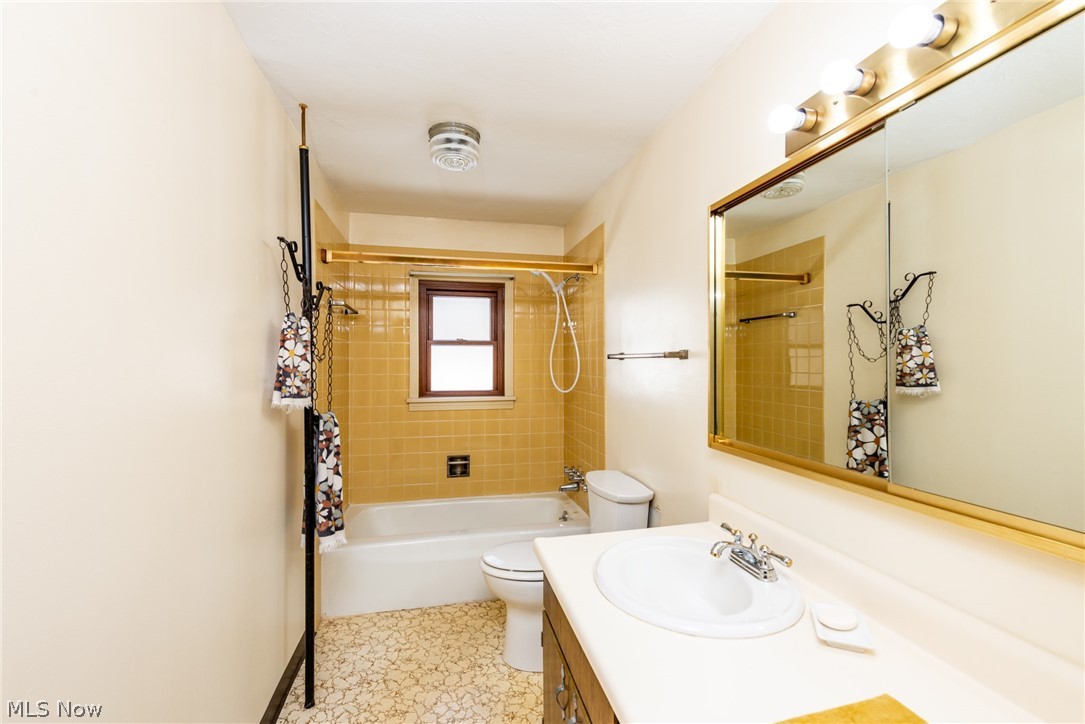 Chester 03 - Residential