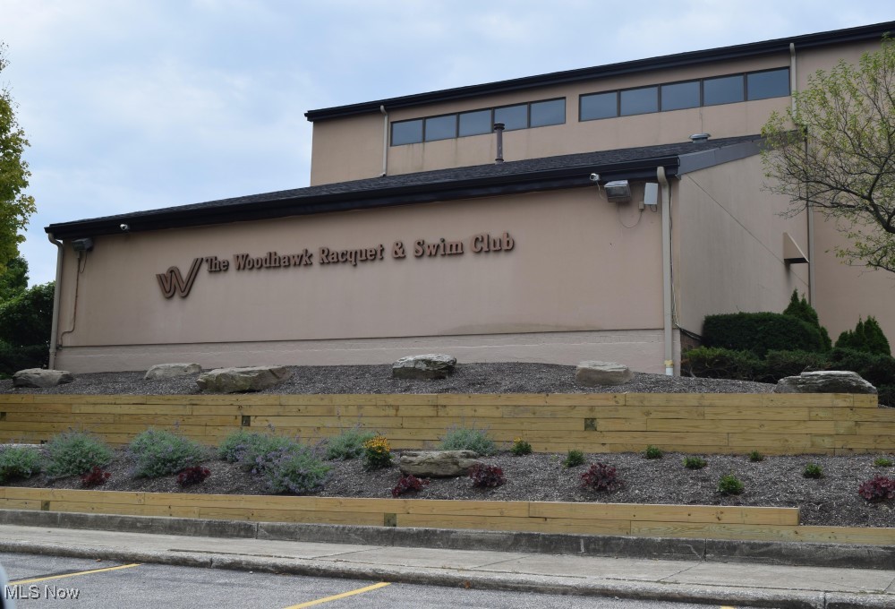 Fox Hollow/Woodhawk Condo - Residential