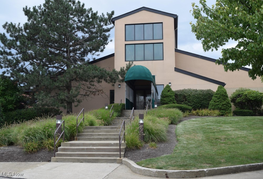 Fox Hollow/Woodhawk Condo - Residential