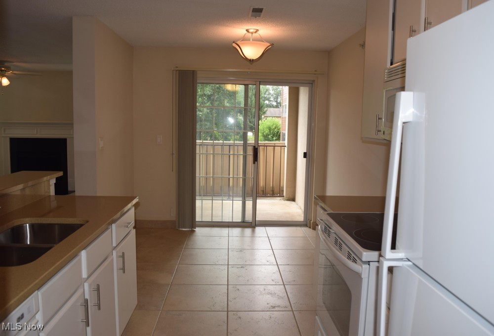 Fox Hollow/Woodhawk Condo - Residential