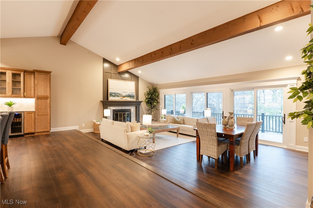 6873 Woodwalk Drive, Brecksville, Ohio image 13