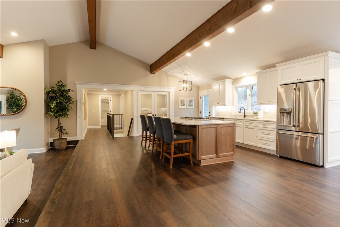 6873 Woodwalk Drive, Brecksville, Ohio image 4