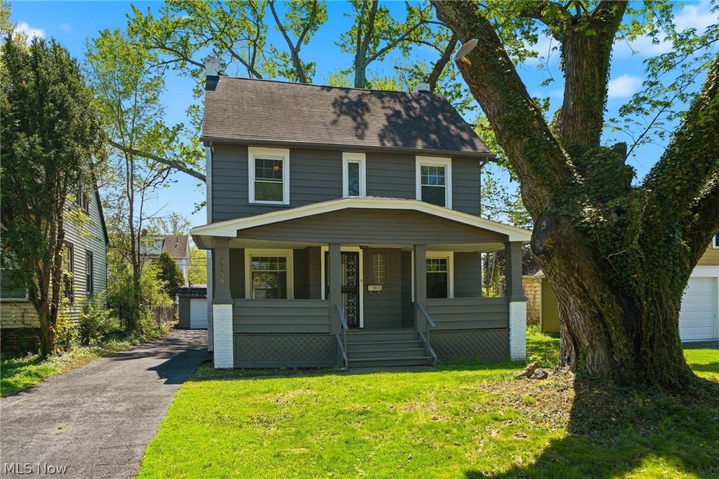 Photo of 3356 Spangler Road, Cleveland Heights, OH 44112 (MLS # 5203679)