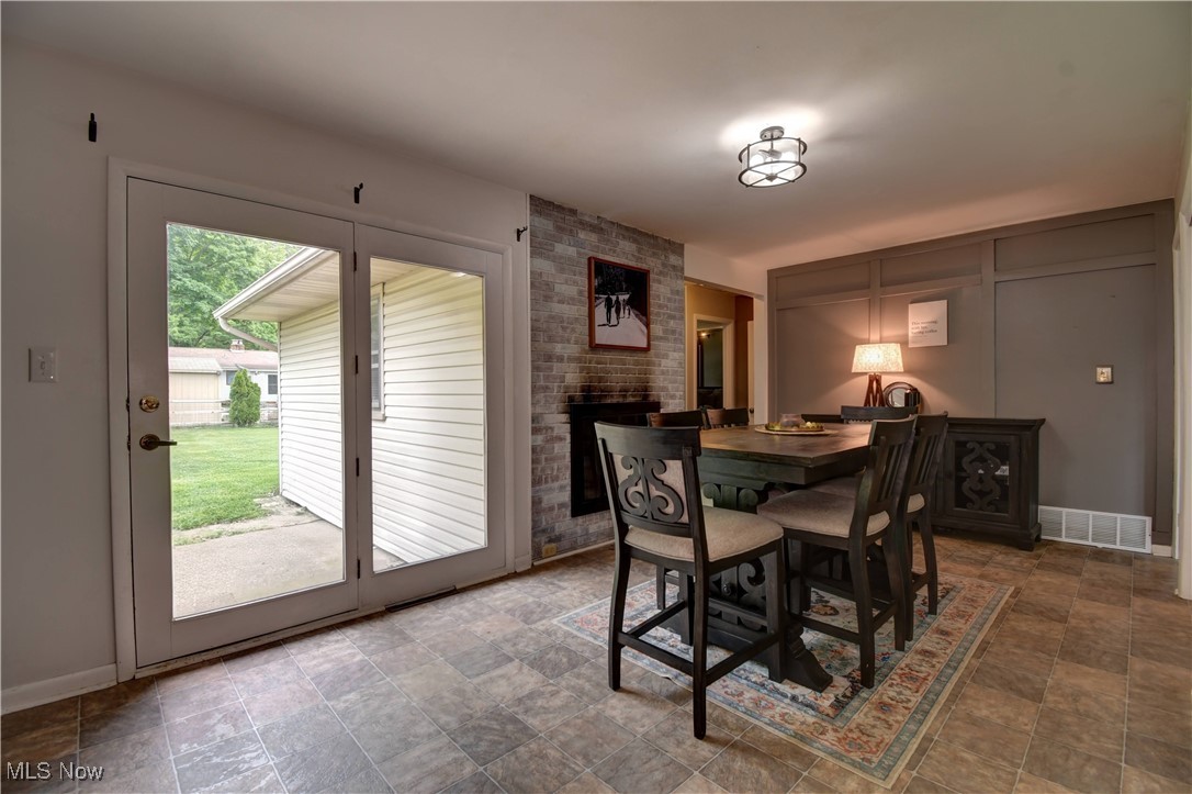 1033 Ridgecrest Drive, Wooster, Ohio image 12
