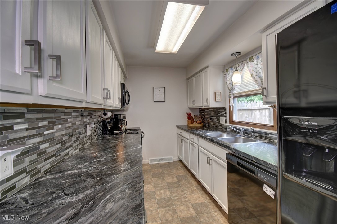 1033 Ridgecrest Drive, Wooster, Ohio image 17