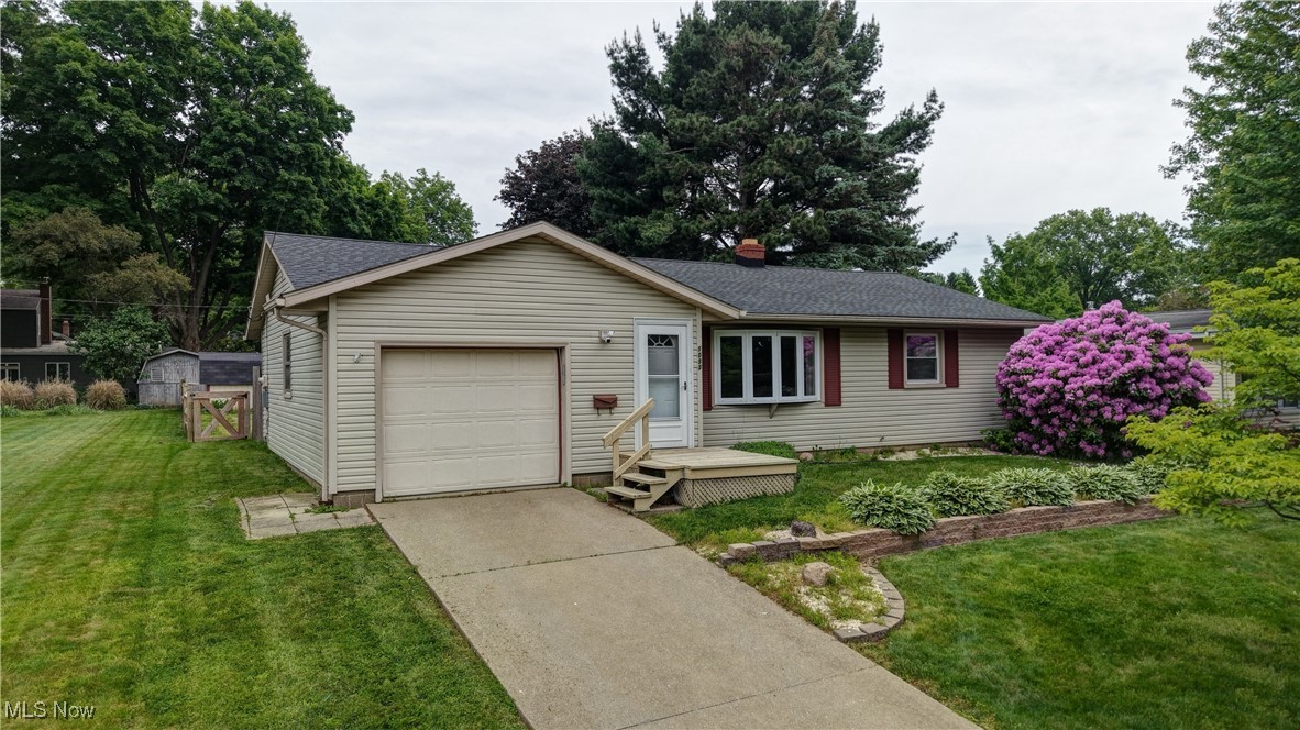 1033 Ridgecrest Drive, Wooster, Ohio image 2