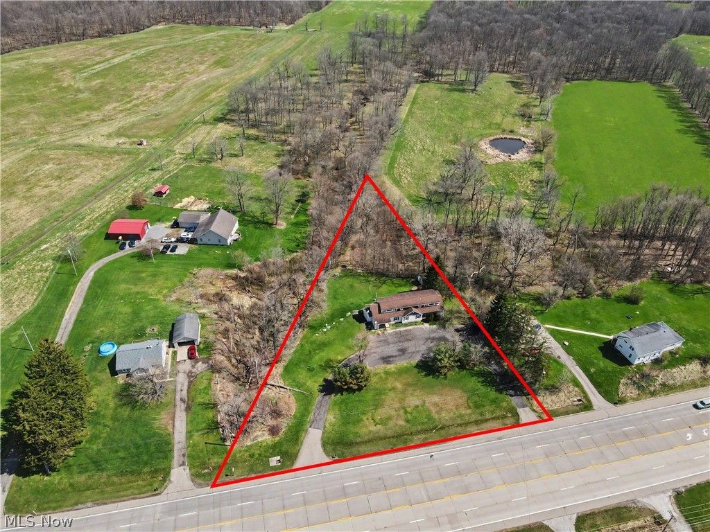 Photo of 16790 Main Market Road, West Farmington, OH 44491 (MLS # 5199892)