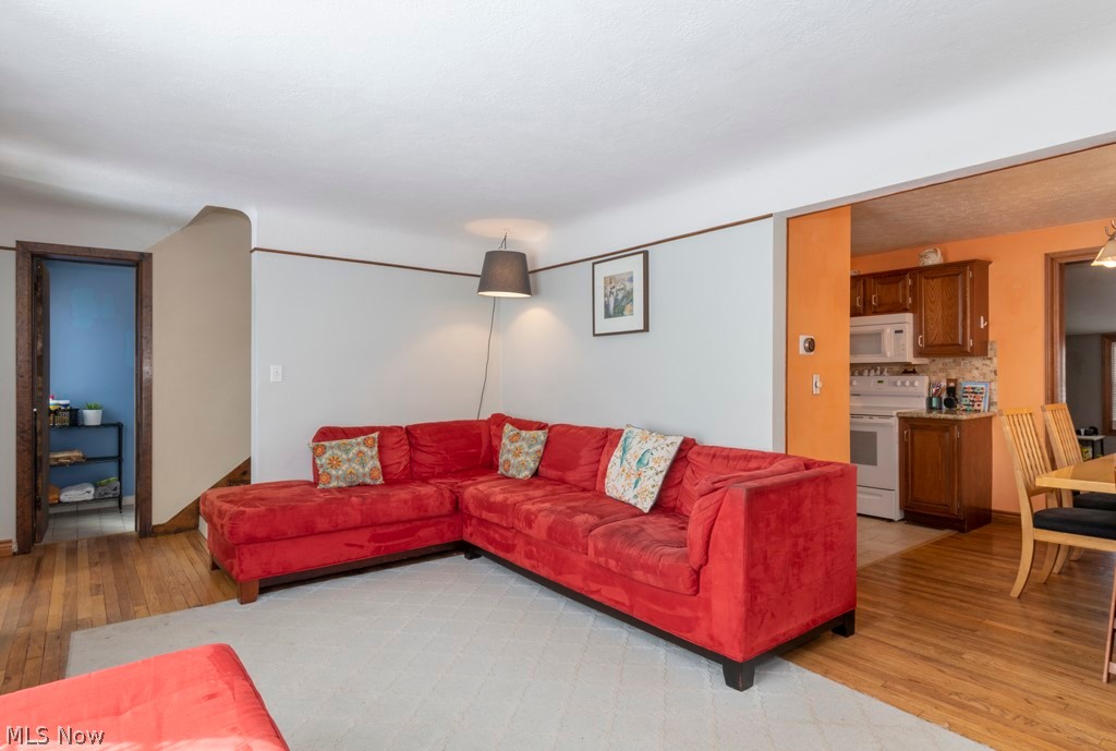 R H Proteaus 01 - Residential