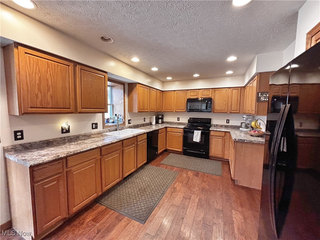 10039 Cummins Drive, Deerfield, Ohio image 8