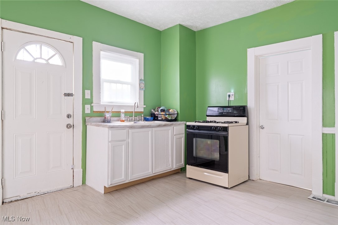 3323 W 58th Street, Cleveland, Ohio image 14