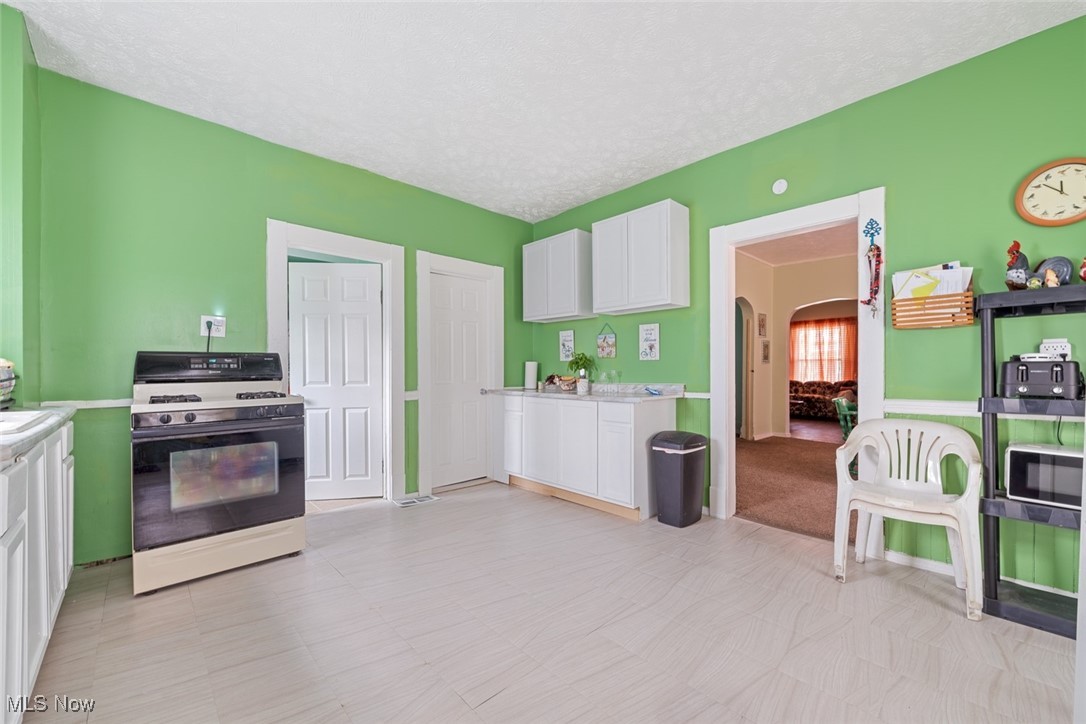 3323 W 58th Street, Cleveland, Ohio image 16