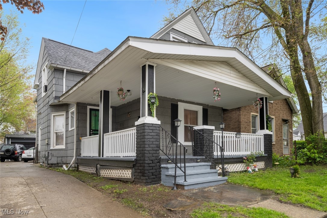 3323 W 58th Street, Cleveland, Ohio image 2