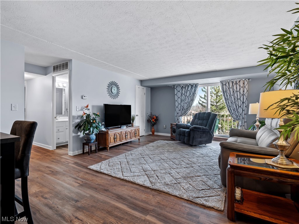 Baldwin House Condo - Residential