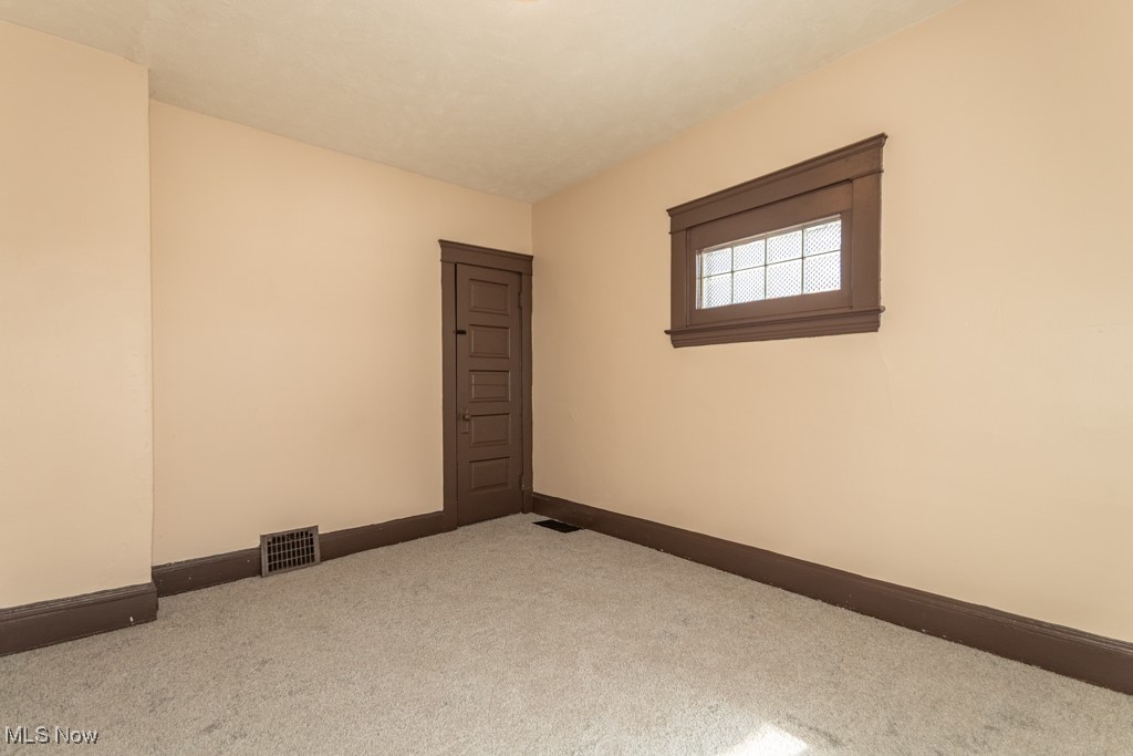 Gund - Residential Income