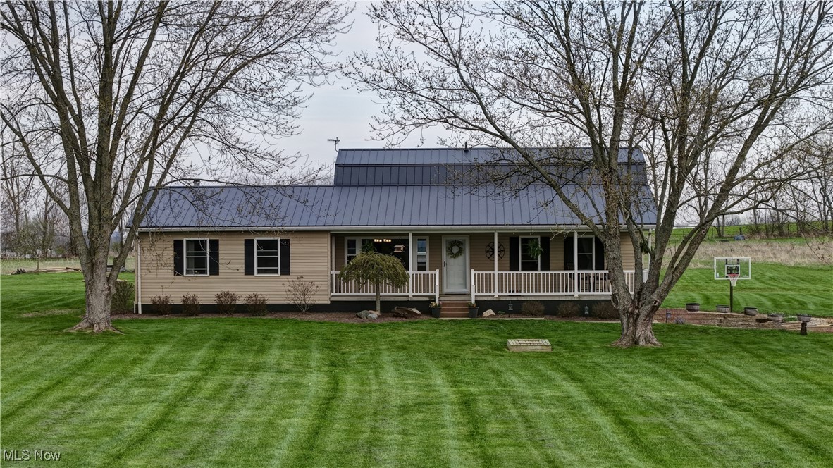 4604 Manchester Avenue, Navarre, Ohio image 1