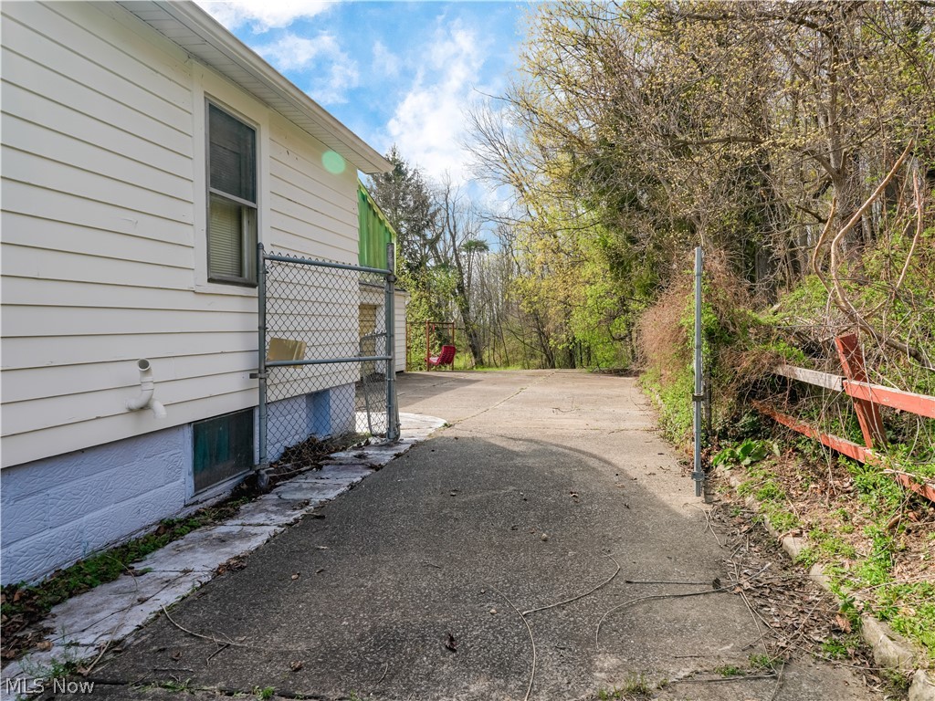 Village/Lowellville - Residential