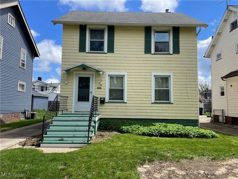 Tiny photo for 2213 Wyandotte Avenue, Lakewood, OH 44107 (MLS # 5202050)