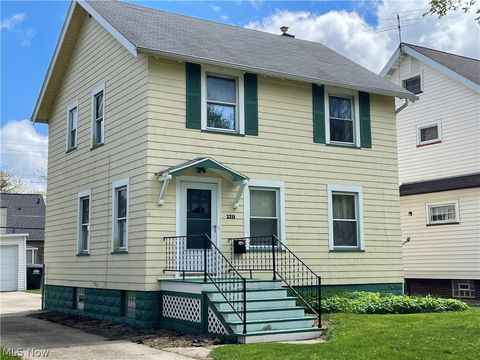 Tiny photo for 2213 Wyandotte Avenue, Lakewood, OH 44107 (MLS # 5202050)
