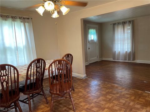 Tiny photo for 2213 Wyandotte Avenue, Lakewood, OH 44107 (MLS # 5202050)