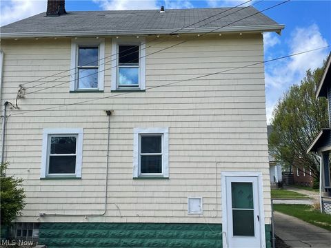 Tiny photo for 2213 Wyandotte Avenue, Lakewood, OH 44107 (MLS # 5202050)