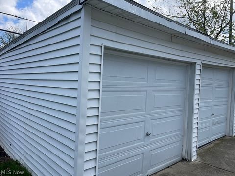 Tiny photo for 2213 Wyandotte Avenue, Lakewood, OH 44107 (MLS # 5202050)