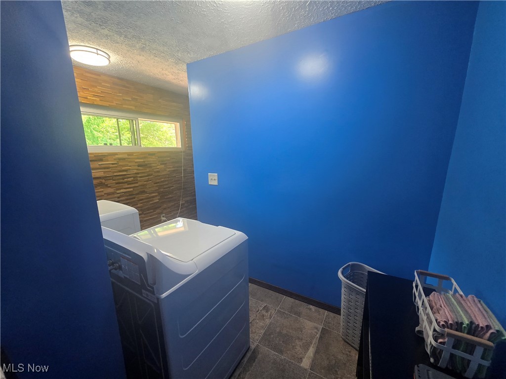 2099 Greensburg Road, North Canton, Ohio image 13