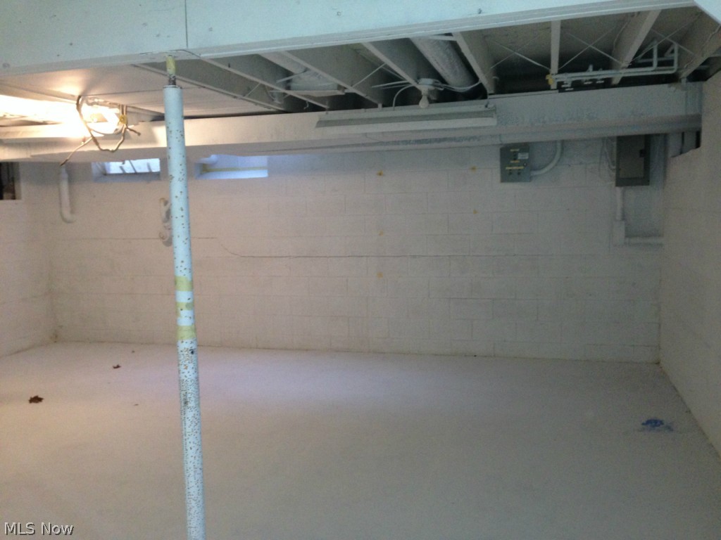 Meadowbrook Estate - Residential