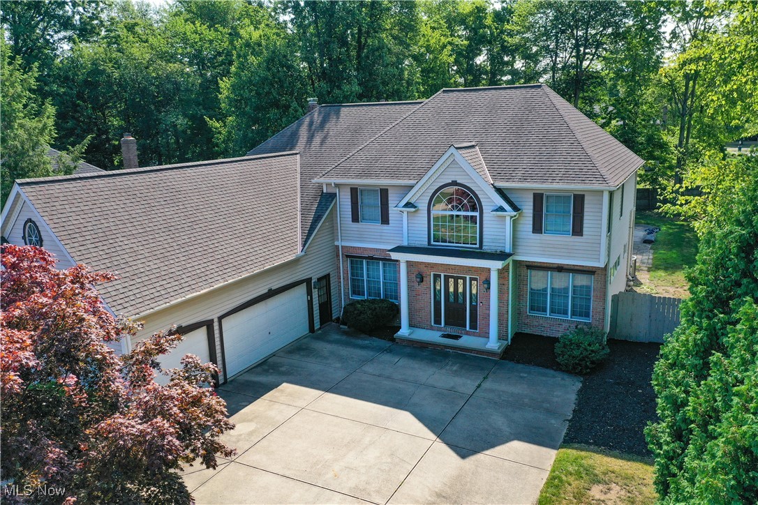 2053 Sperrys Forge Trail, Westlake, Ohio image 2