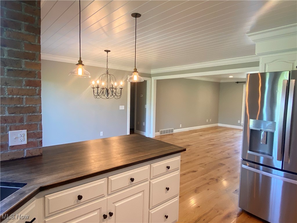5592 Rhine Road Rd, Berlin, Ohio image 13