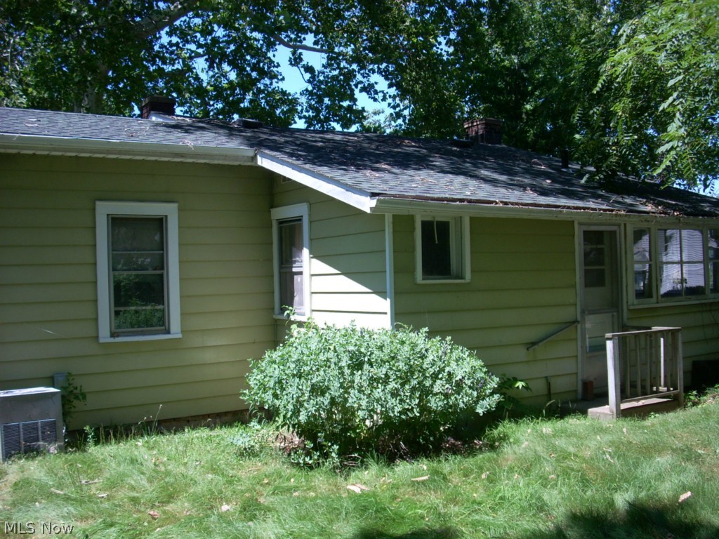 Willobee-On-The-Lake 01 - Residential