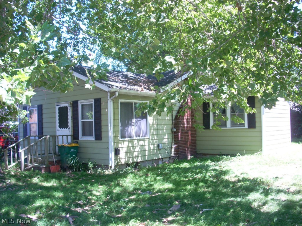 Willobee-On-The-Lake 01 - Residential