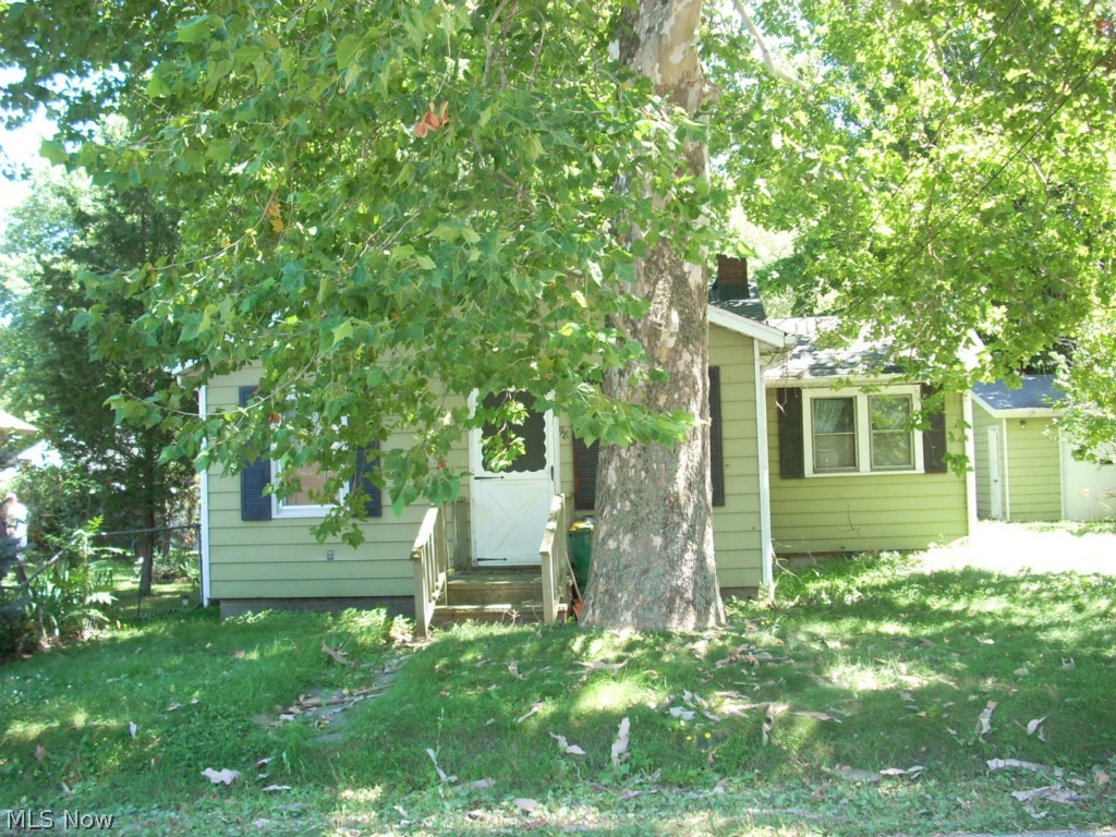 Willobee-On-The-Lake 01 - Residential