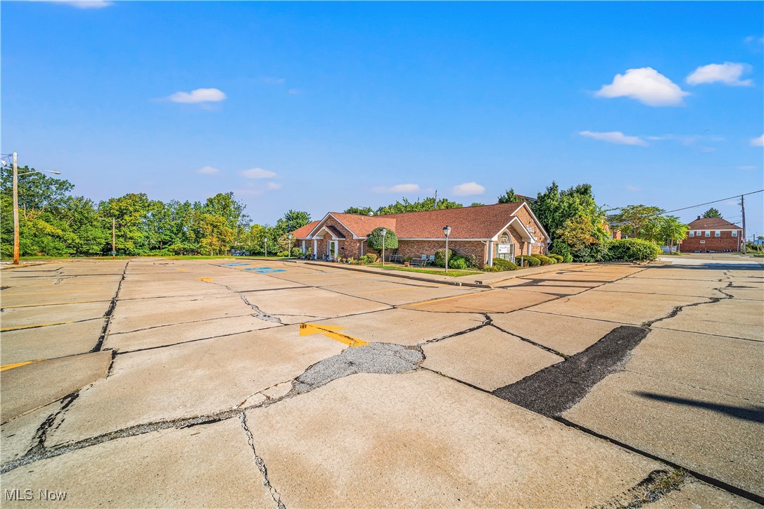 Euclid Ave Sub - Commercial Sale