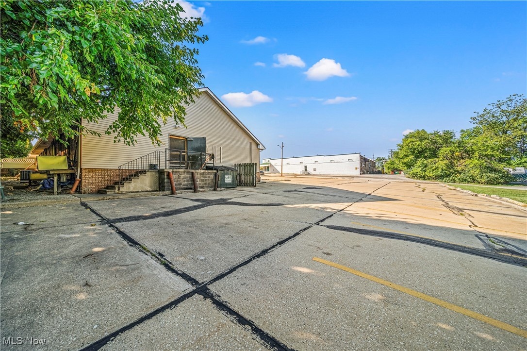 Euclid Ave Sub - Commercial Sale