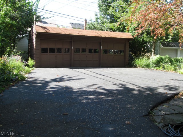 Van Sweringen Cos 22 - Residential Income