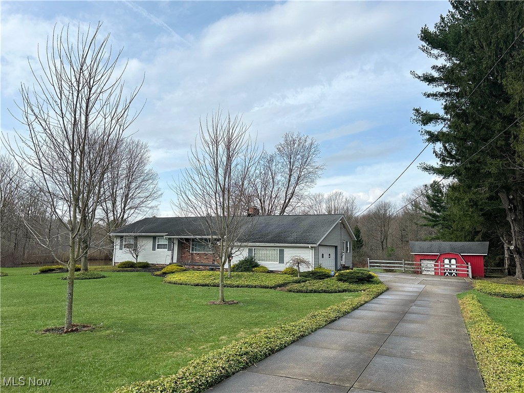 12706 Rockhaven Road, Chesterland, Ohio image 2