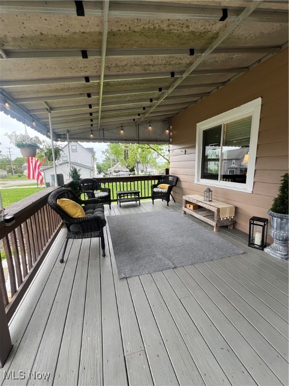724 8th Street, Struthers, Ohio image 6