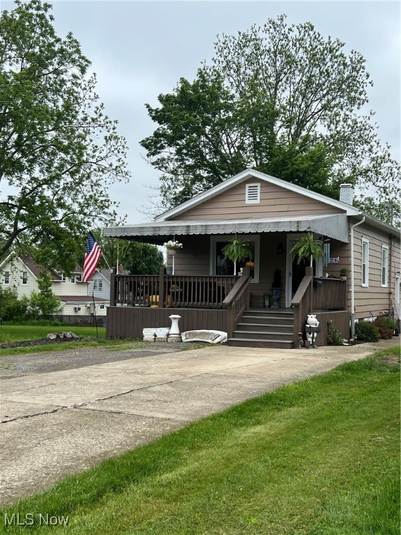724 8th Street, Struthers, Ohio image 1