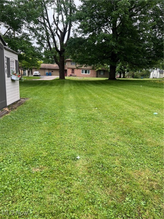 724 8th Street, Struthers, Ohio image 43