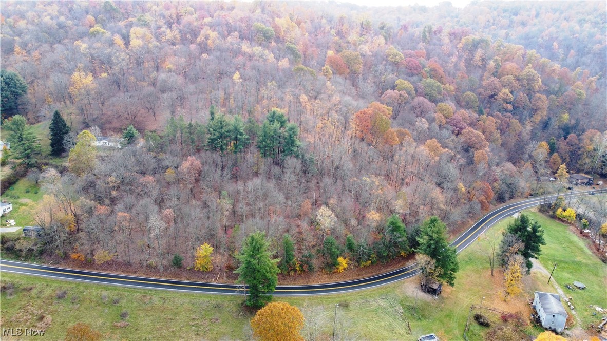 Hardins Run Road, New Cumberland, West Virginia image 3