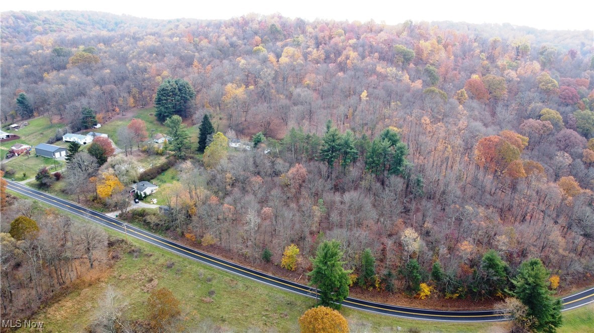 Hardins Run Road, New Cumberland, West Virginia image 5