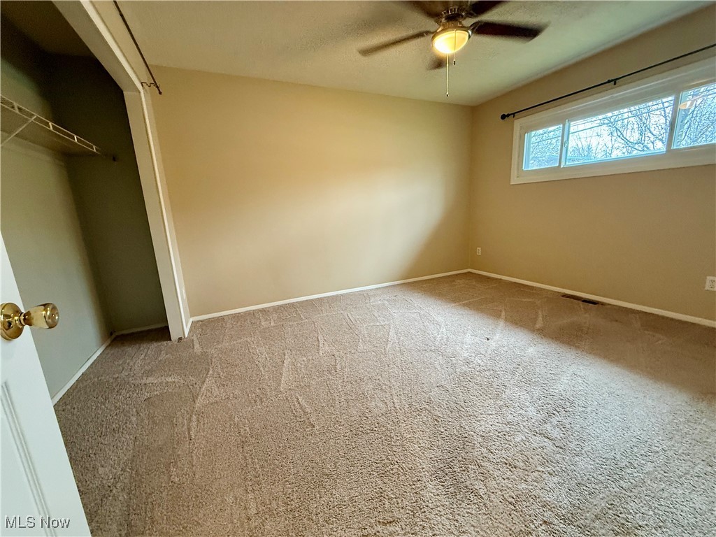 24 Greenfield Court, Berea, Ohio image 8