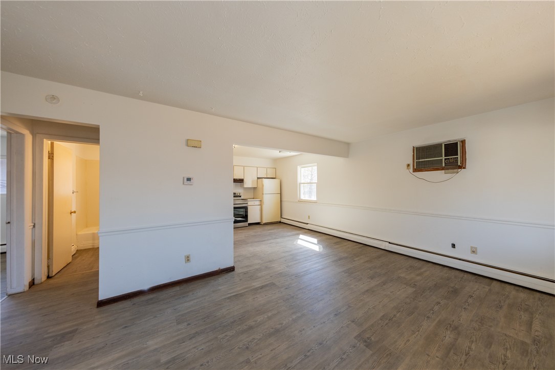 Tallmadge, Ohio 44278, United States, 2 Bedrooms Bedrooms, ,1 BathroomBathrooms,Residential,Pending,89554