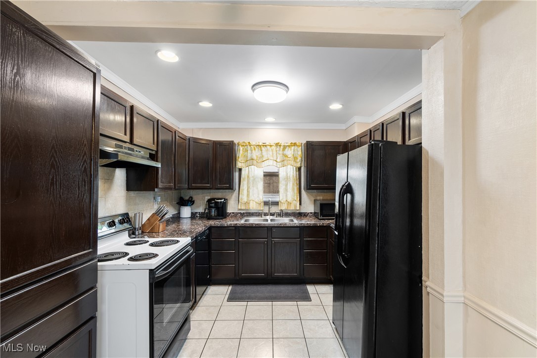 128 Lennox Avenue, Massillon, Ohio image 12